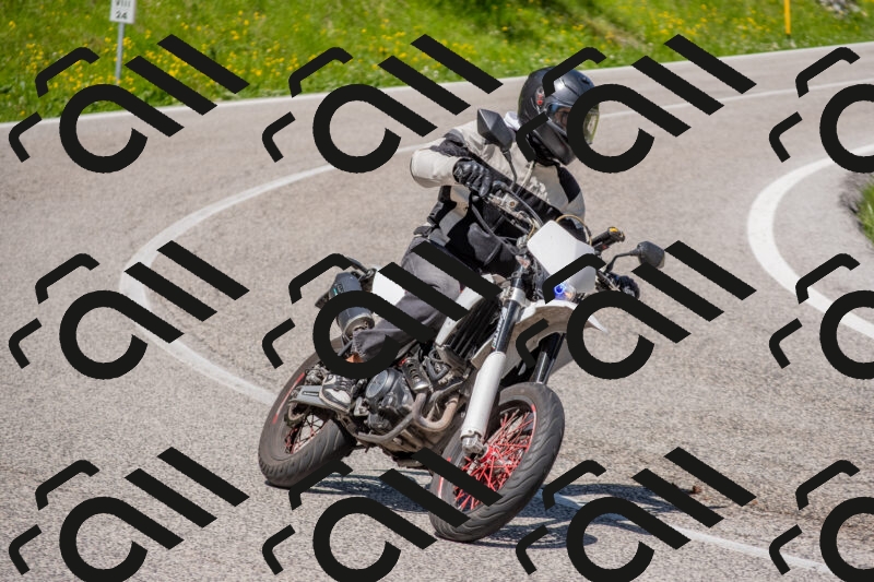 202506021132-DSC_8030_c4_