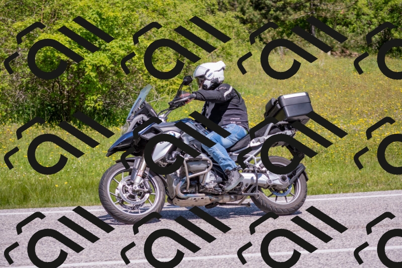 202506021137-DSC_8099_c4_