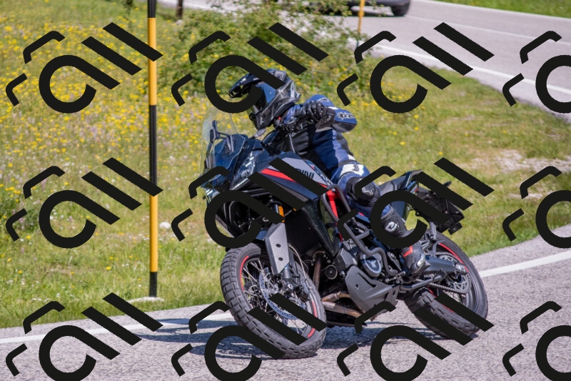 202506021147-DSC_8216_c4_