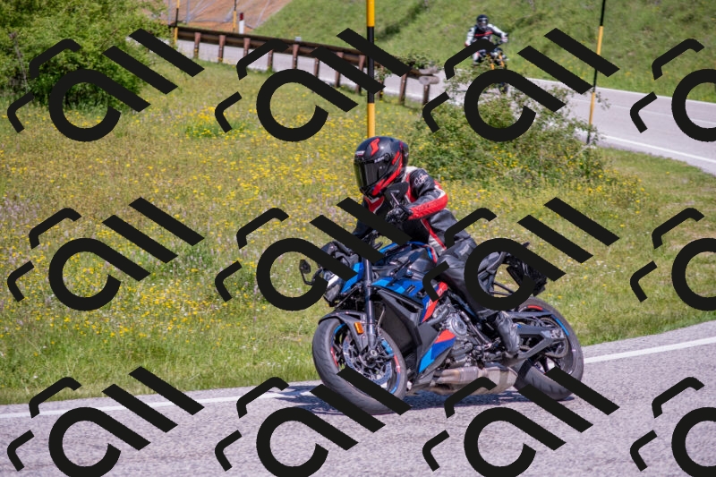 202506021200-DSC_8487_c4_