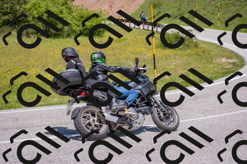 202506021211-DSC_8642_c4_