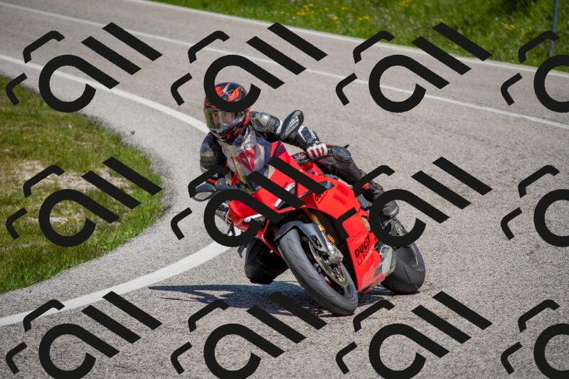 202506021218-DSC_8776_c4_