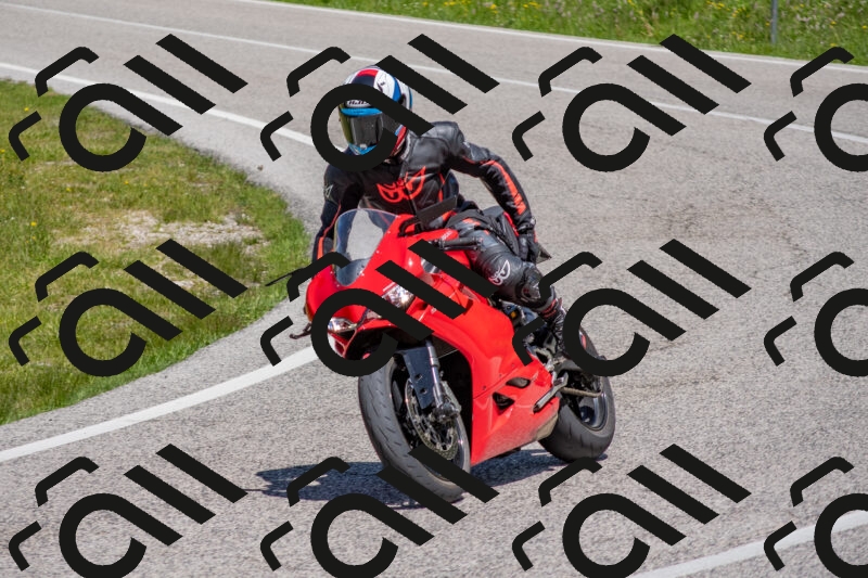 202506021222-DSC_8880_c4_