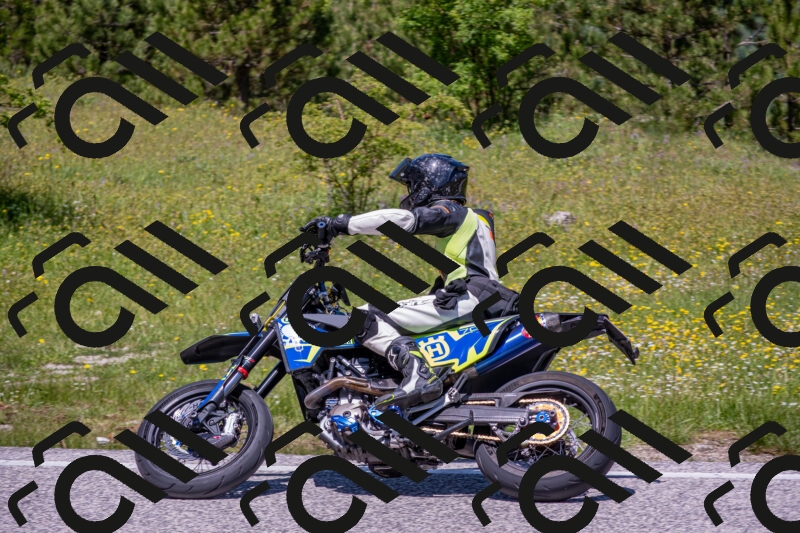 202506021234-DSC_9076_c4_