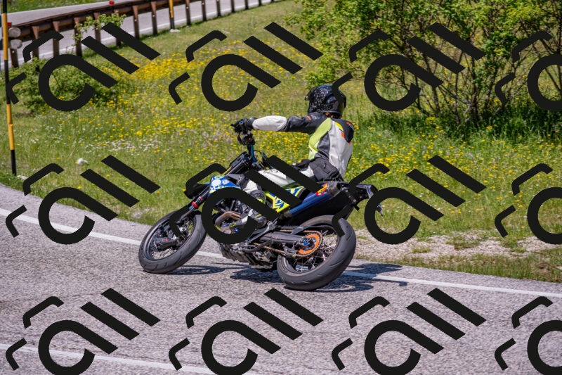 202506021234-DSC_9077_c4_