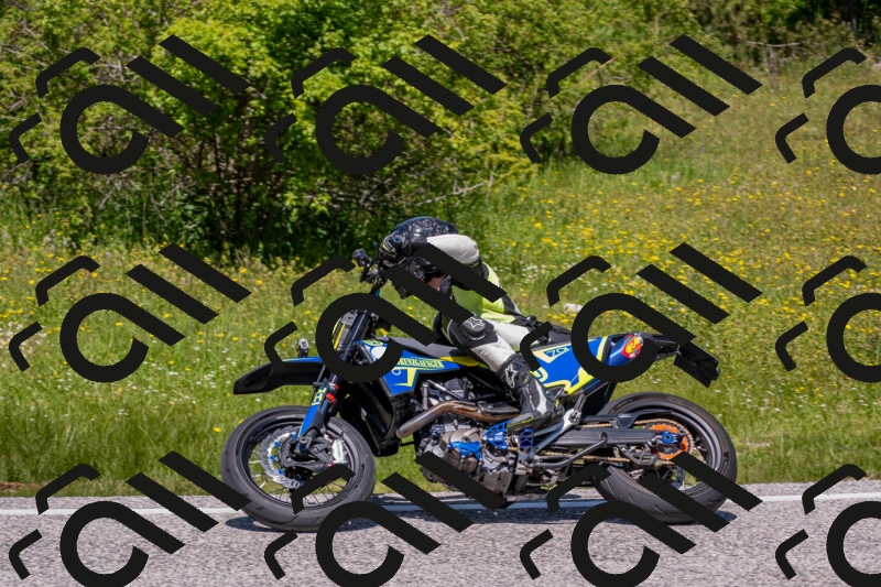 202506021236-DSC_9124_c4_