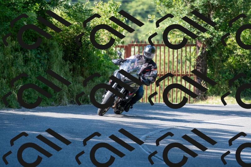 20250602092513-R01_8942_r1