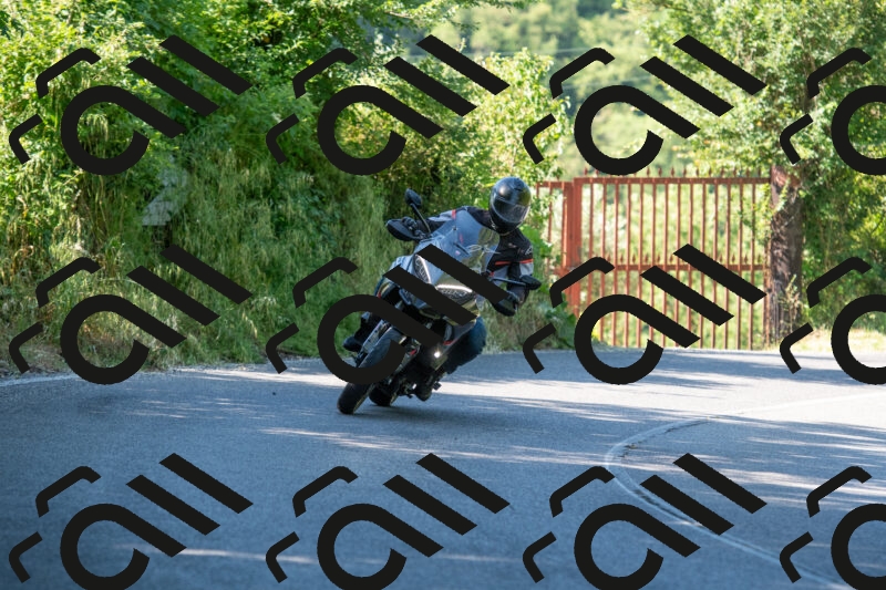 20250602092514-R01_8943_r1