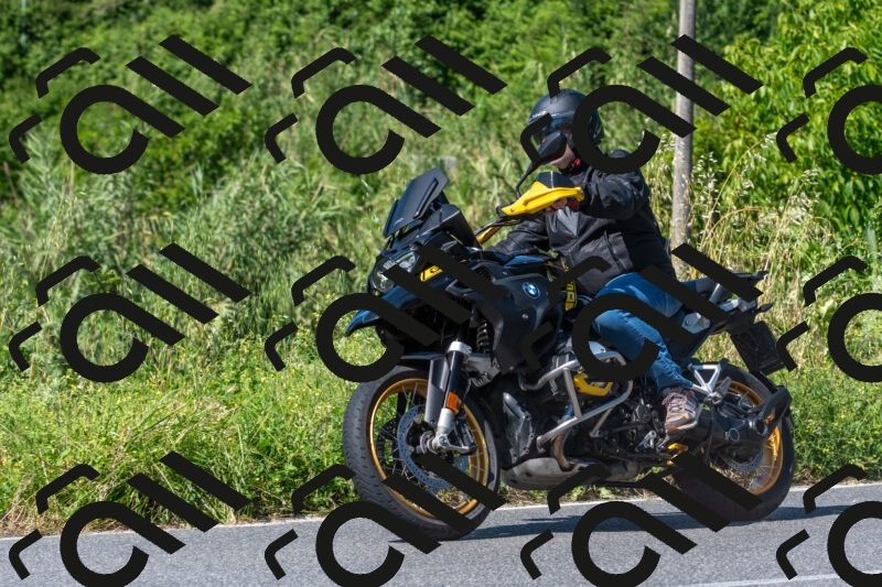 20250602104143-R01_9887_r1