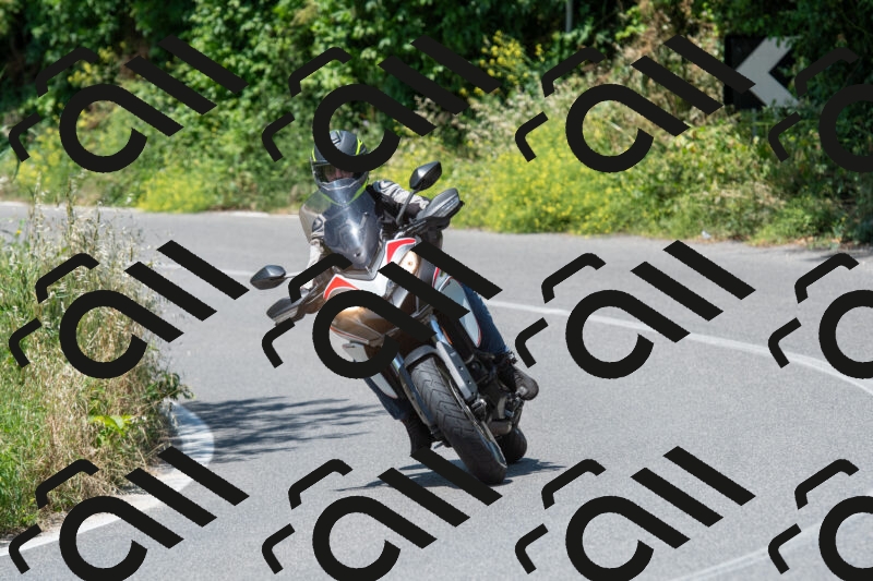 20250602122143-R01_0800_r1