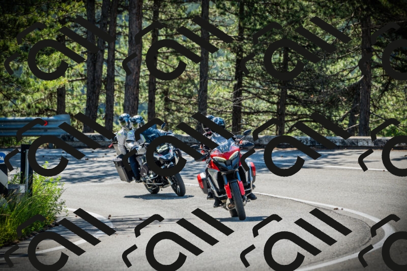 202506020957-DSC02501_c1_