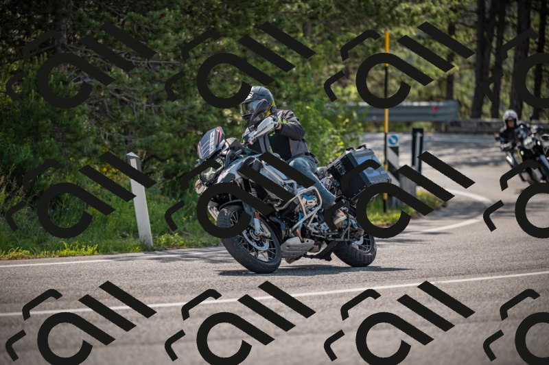 20250607095349-_Z626813_am_