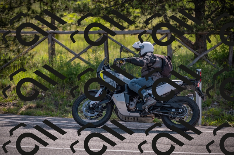 20250607095352-_Z626819_am_