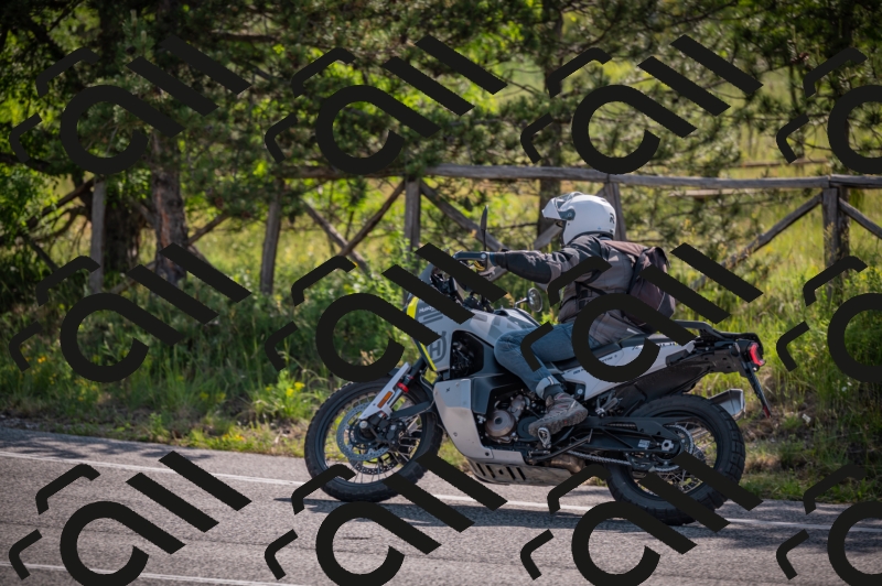 20250607095352-_Z626820_am_