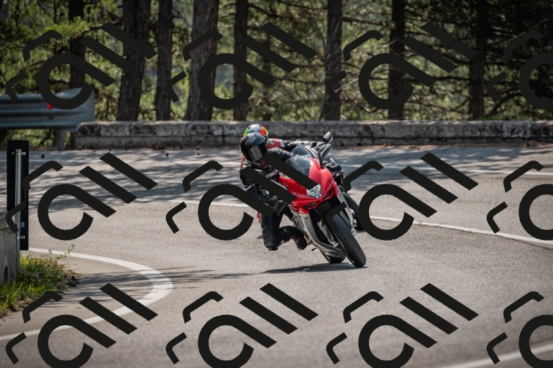 20250607102220-_Z626899_am_