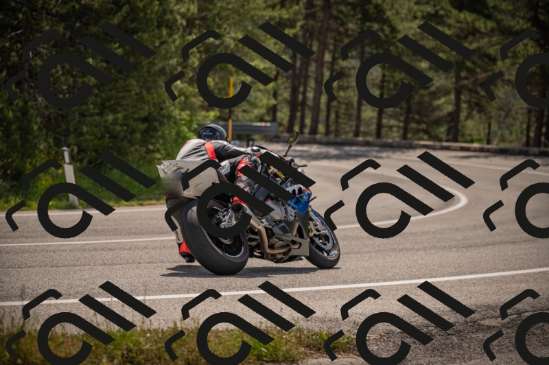 20250607103858-_Z626935_am_