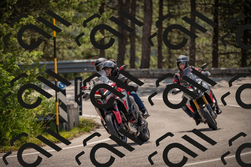 20250607104535-_Z626978_am_