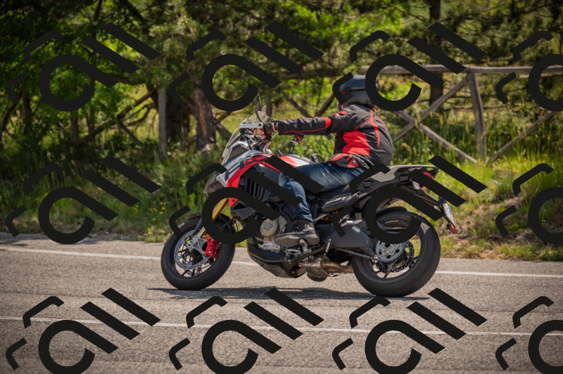 20250607104537-_Z626982_am_