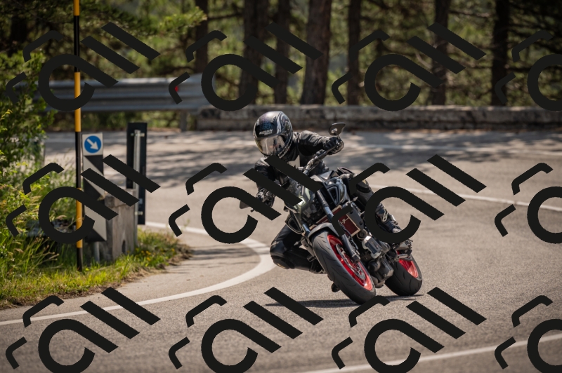 20250607104653-_Z627009_am_