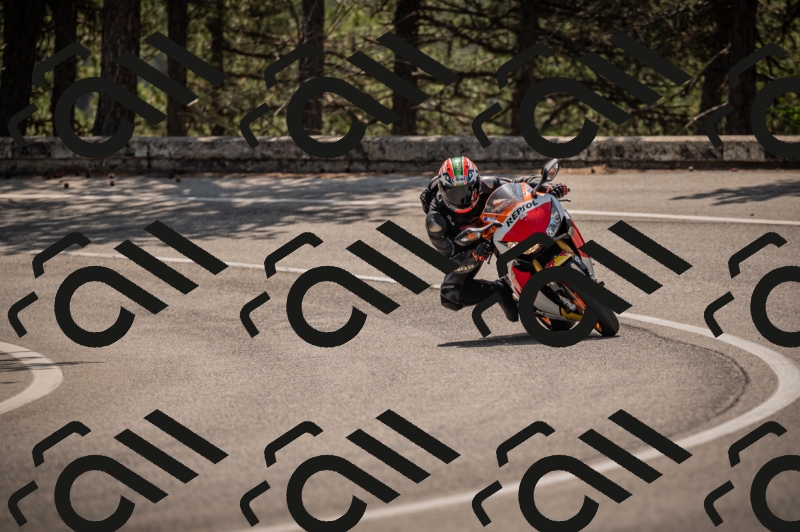 20250607105248-_Z627049_am_