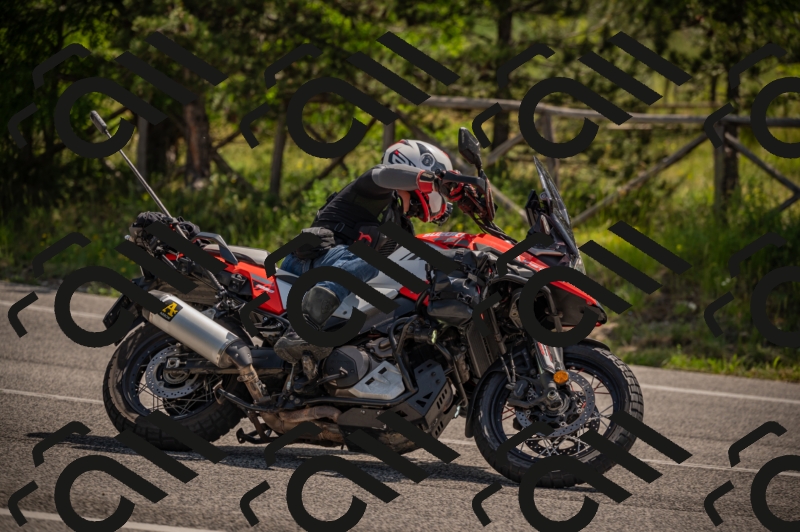 20250607105554-_Z627063_am_