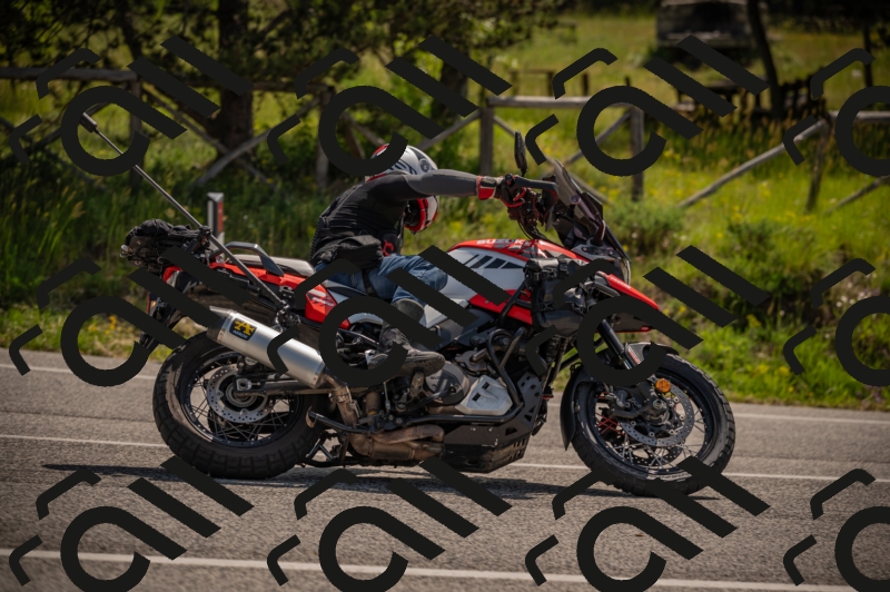 20250607105554-_Z627064_am_