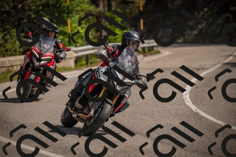 20250607105559-_Z627071_am_