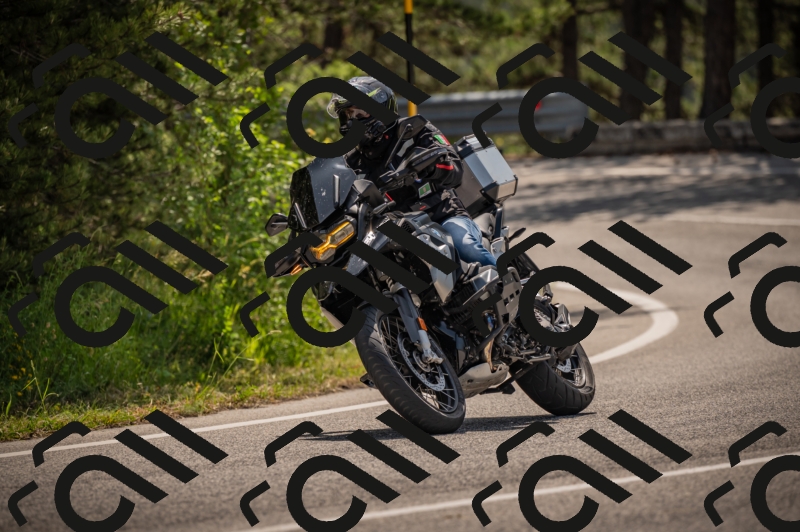 20250607105811-_Z627079_am_