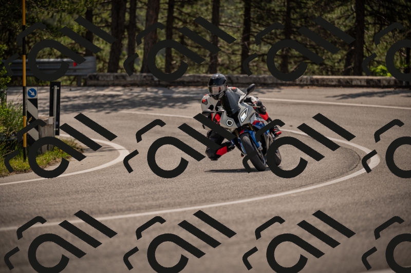 20250607110454-_Z627134_am_