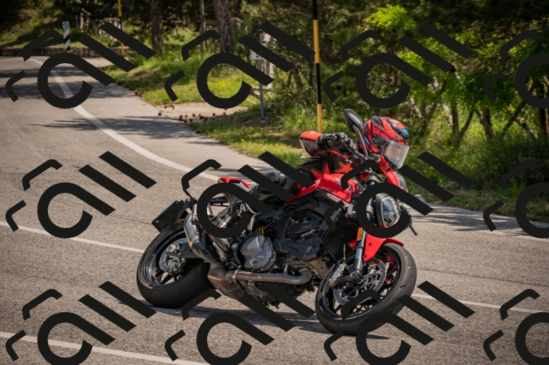 20250607111442-_Z627193_am_