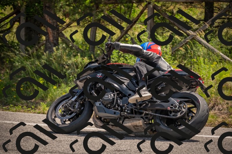 20250607111523-_Z627233_am_