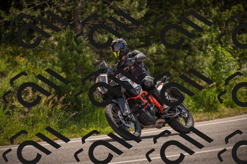 20250607112249-_Z627298_am_