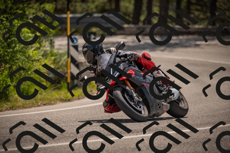 20250607112736-_Z627365_am_