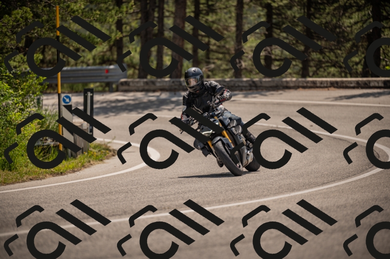 20250607113447-_Z627445_am_