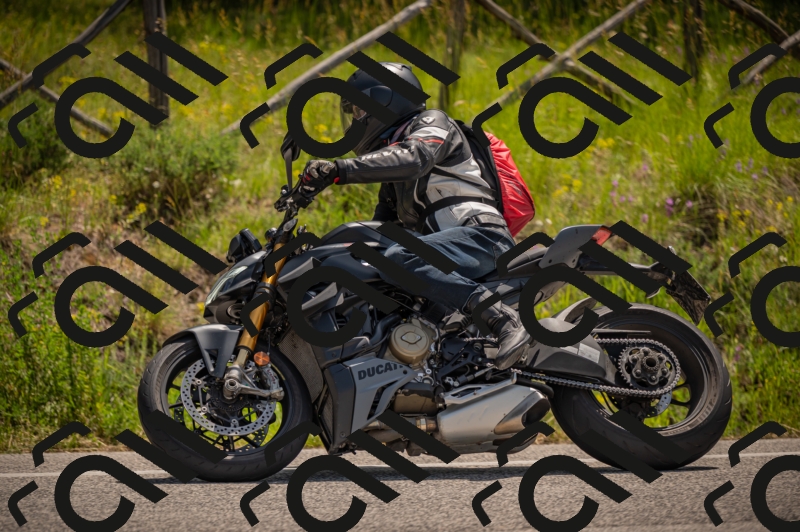 20250607113448-_Z627447_am_