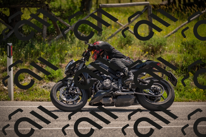 20250607113519-_Z627460_am_