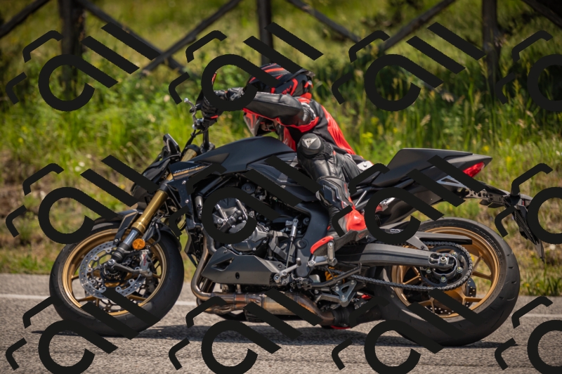 20250607115510-_Z627557_am_