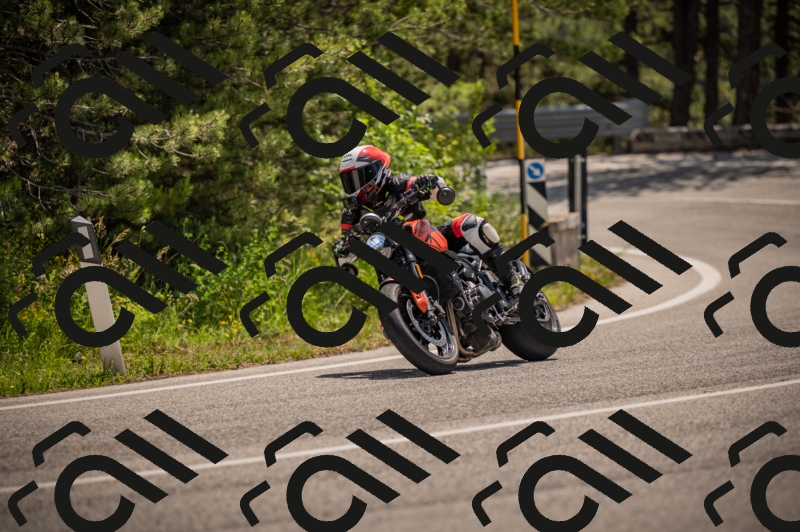 20250607115612-_Z627574_am_