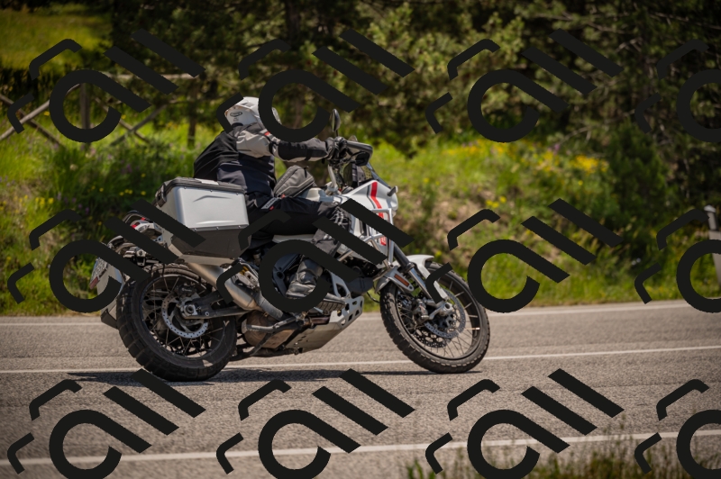 20250607115614-_Z627577_am_