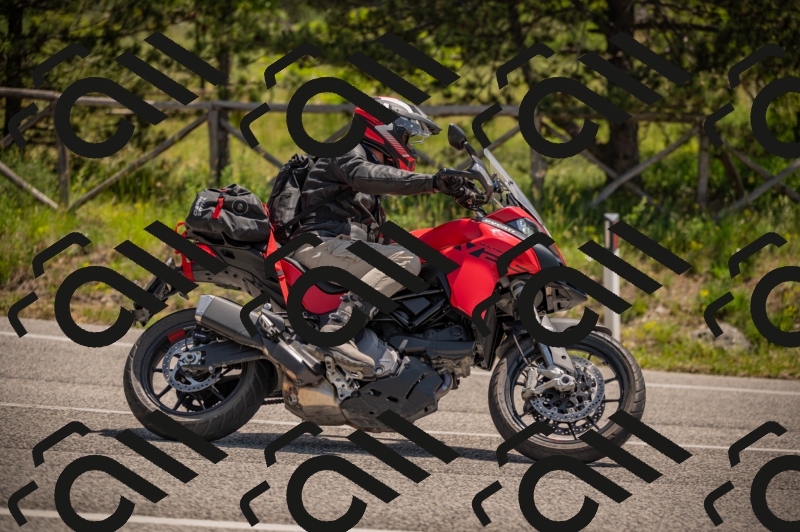 20250607115618-_Z627579_am_