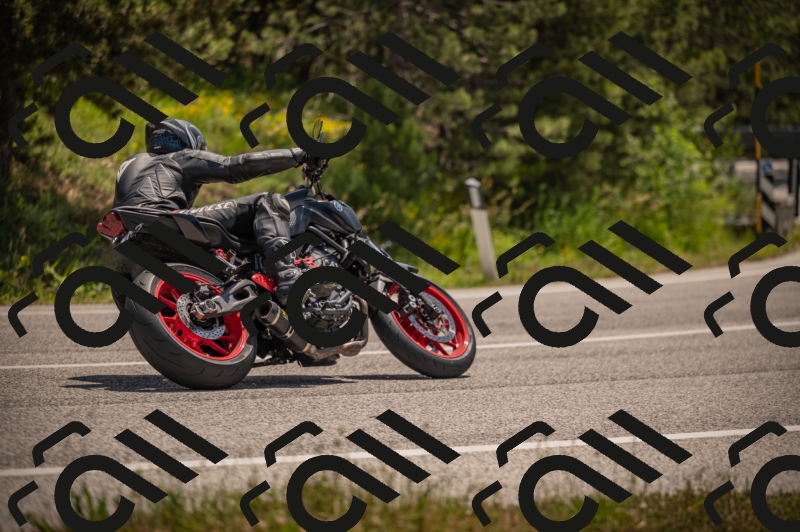 20250607120137-_Z627630_am_