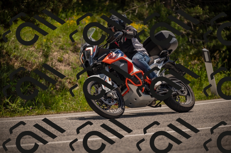 20250607120220-_Z627663_am_