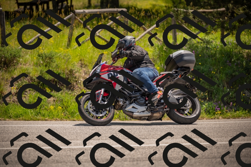 20250607120350-_Z627715_am_