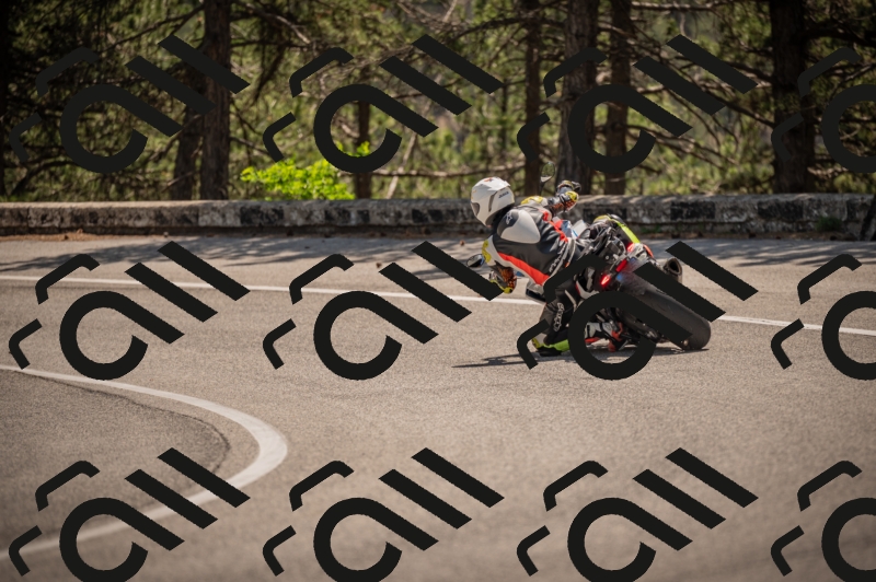 20250607121212-_Z627798_am_