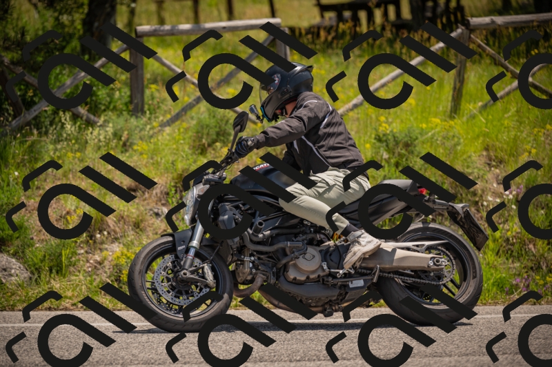 20250607121404-_Z627826_am_