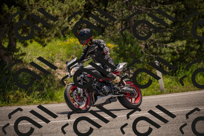 20250607121534-_Z627836_am_