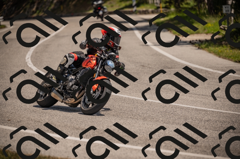 20250607122046-_Z627852_am_