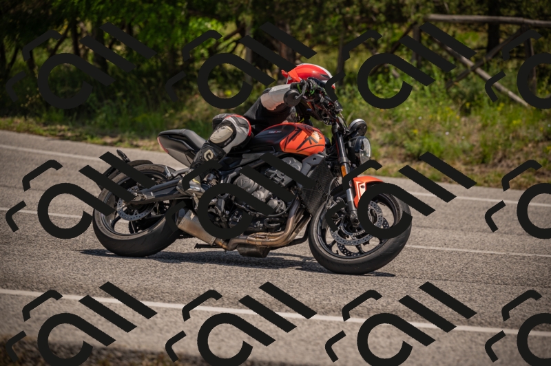 20250607122046-_Z627853_am_