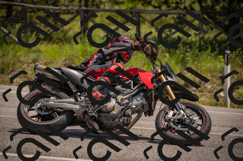 20250607122053-_Z627860_am_