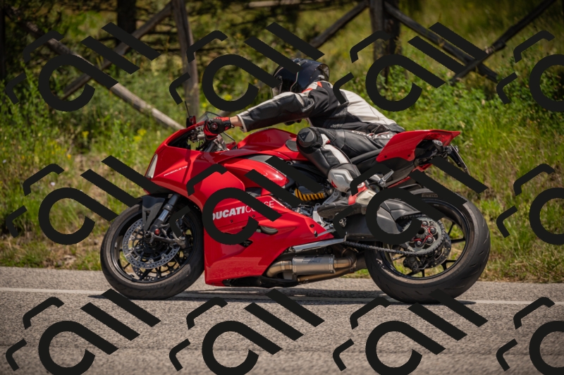 20250607122610-_Z627892_am_